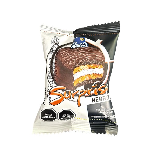 Alfajor Punta Ballena triple surprise negro x1 unidad.